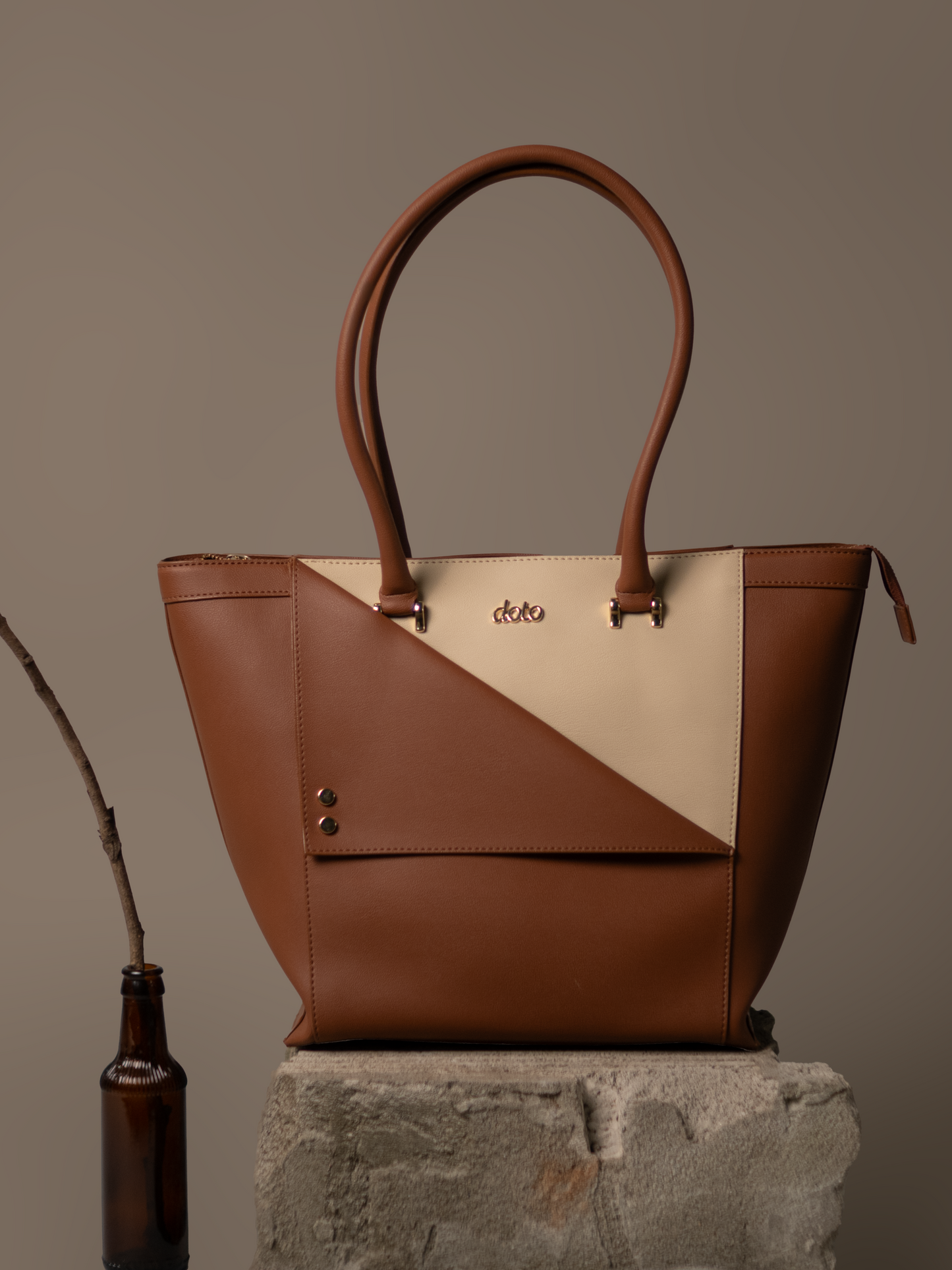 KOJO CASUAL TOTE (Tan)