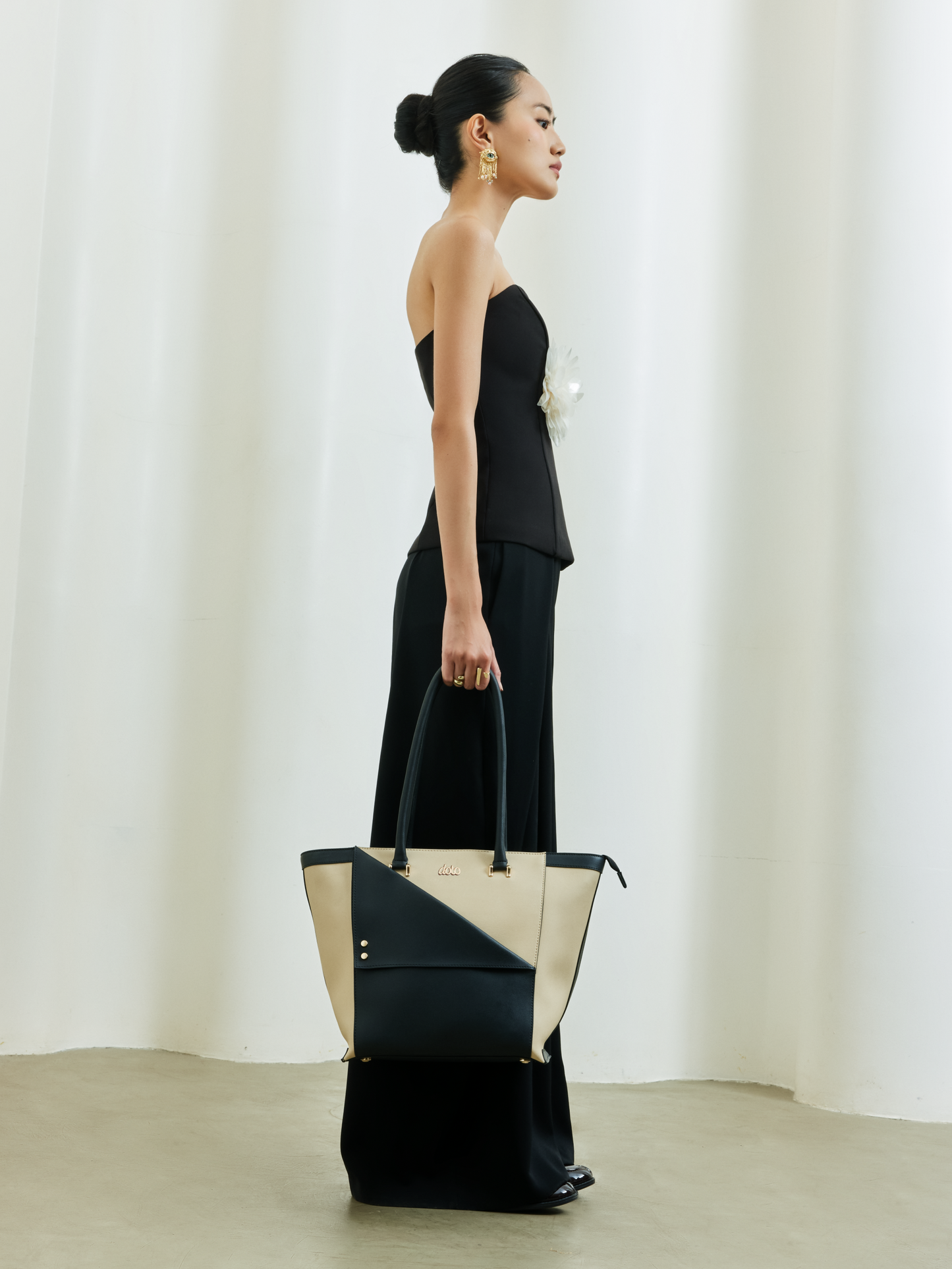 KOJO CASUAL TOTE (Ivory)